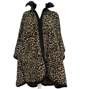 LeModa Leopard Print Lord Daniel Sportswear Zip front Collared Cape with Pockets
